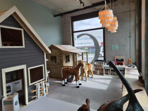 Familiencafé mit Salzgrotte & Indoor-Spielbereich in Top-Lage übernehmen – Bild 2