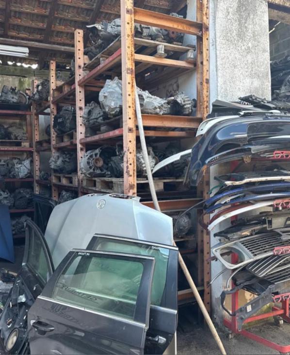 Etablierte zertifizierte Autoverwertung mit großem Fahrzeug- und Teilebestand – Bild 3