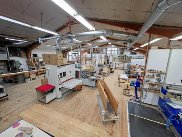 Traditionsreicher Schreinerbetrieb mit eigener Immobilie sucht Nachfolger – Arbeiten und Wohnen an einem Standort – Bild 2